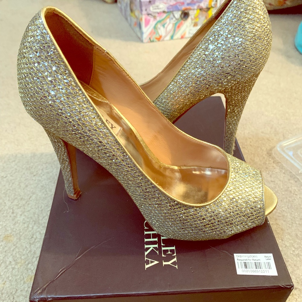 Badgley Mischka Gold Heels
